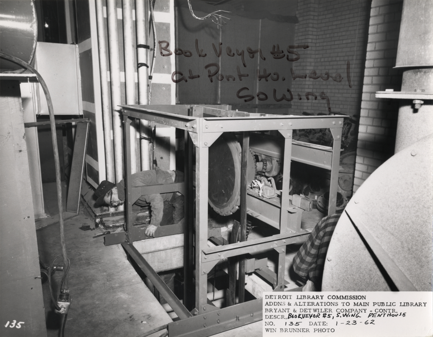 South Wing bookveyor, Main Library