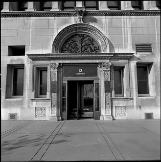 Entrance to Chicago Athletic Association building