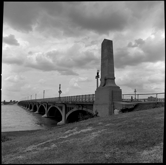McArthur Bridge, Belle Isle