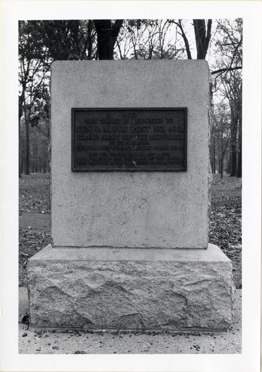 Bronze tablet dedicated to General O.M. Poe Post no. 433