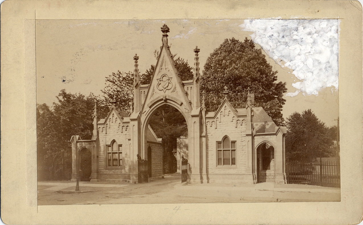 Entrance to Elmwood Cemetery