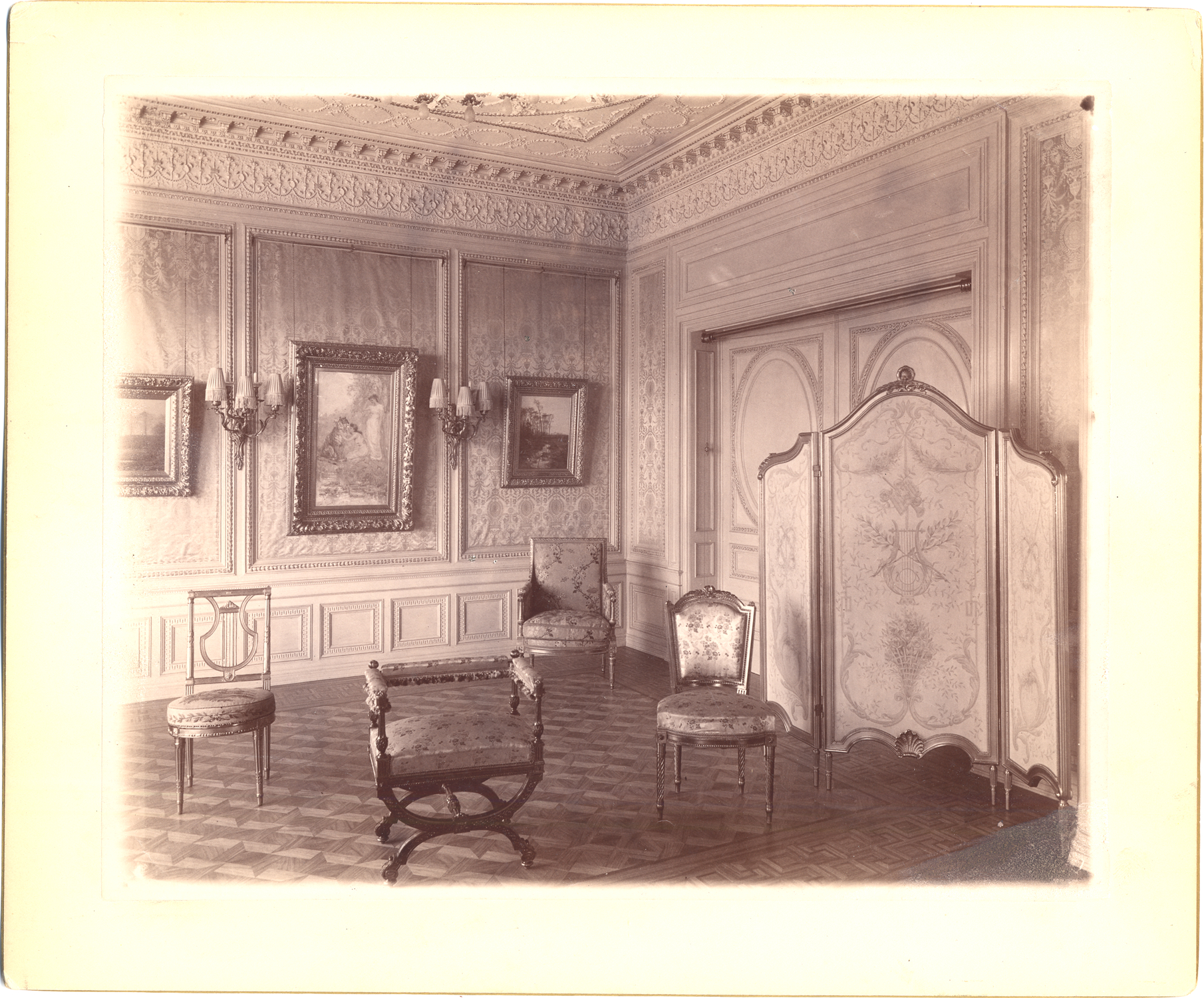 Public room in Col. Frank J. Hecker residence
