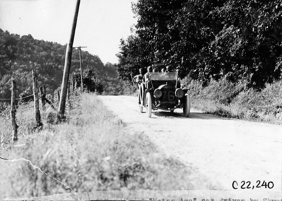 Thomas press car at the 1909 Glidden Tour
