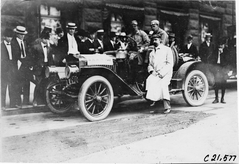 Maxwell car #107 in Chicago, Illinois, at the 1909 Glidden Tour