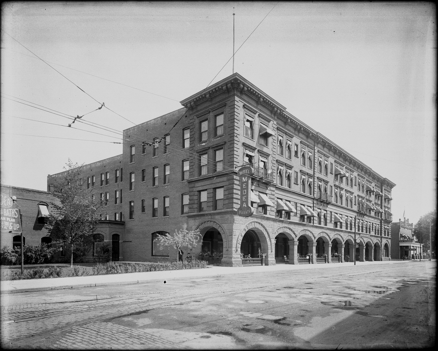 Hotel Medea