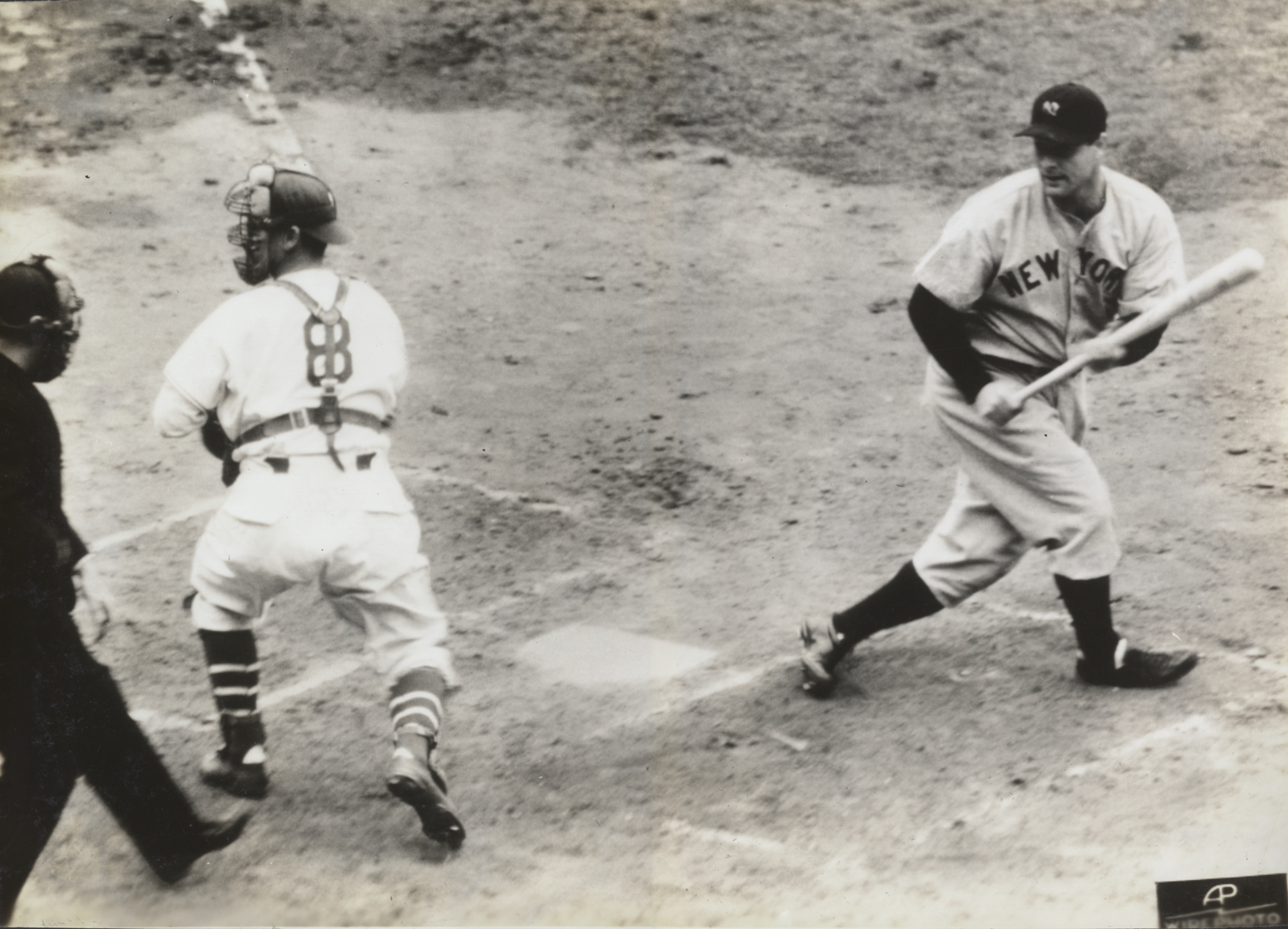 Lou Gehrig at home plate