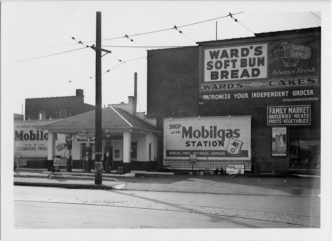 Mobil station in Detroit located at 15th Street and Grand Boulevard