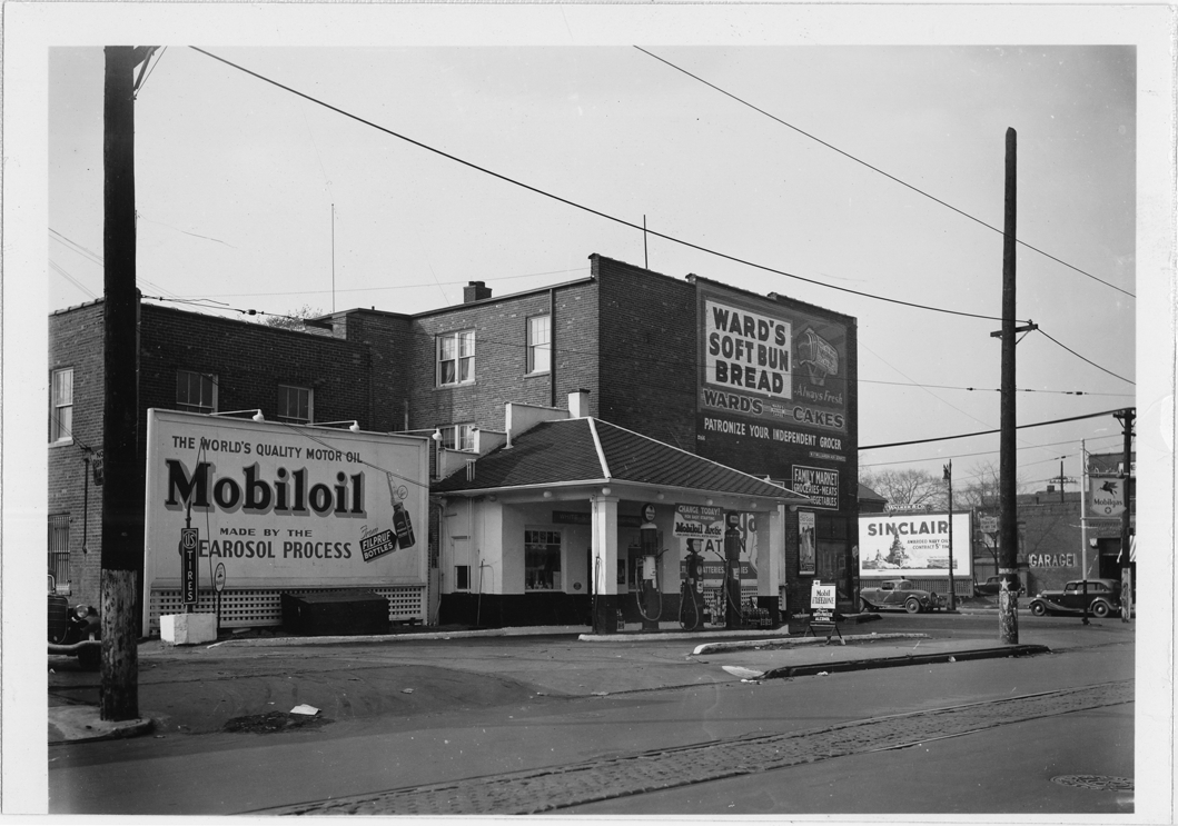 Mobil station in Detroit located at 15th Street and Grand Boulevard