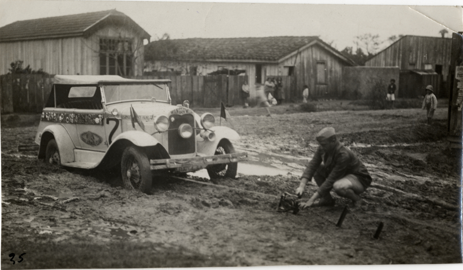 Walter Wanderwell using winch on car no. 2