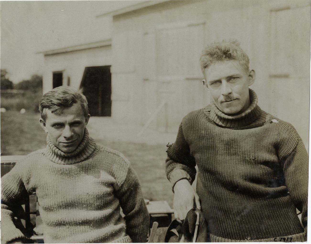 Lee Frayer and unidentified man