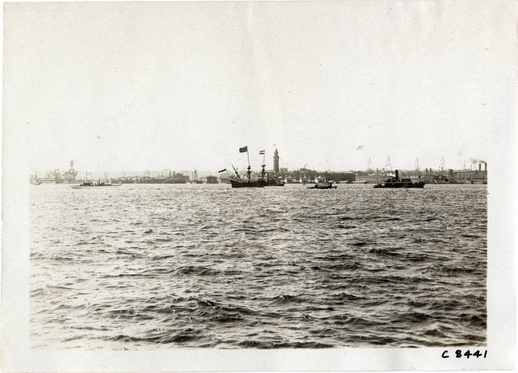 Boats on river, Hudson-Fulton Celebration
