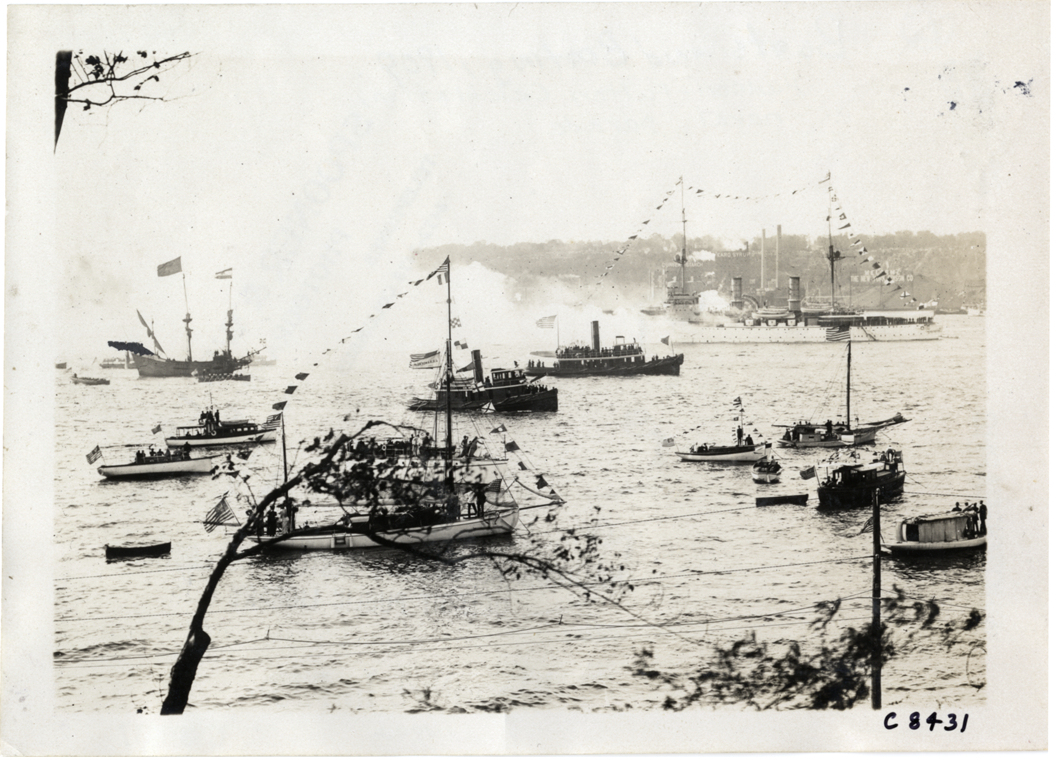 Boats on river, Hudson-Fulton Celebration