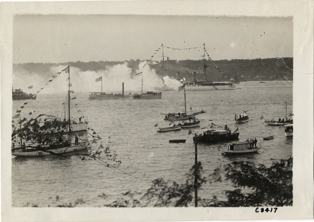Boats on river, Hudson-Fulton Celebration