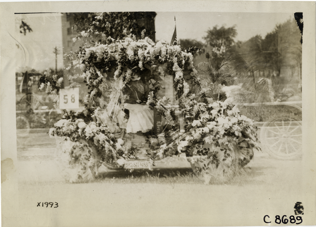 Brush automobile in parade, Elks Club convention, Detroit, Michigan