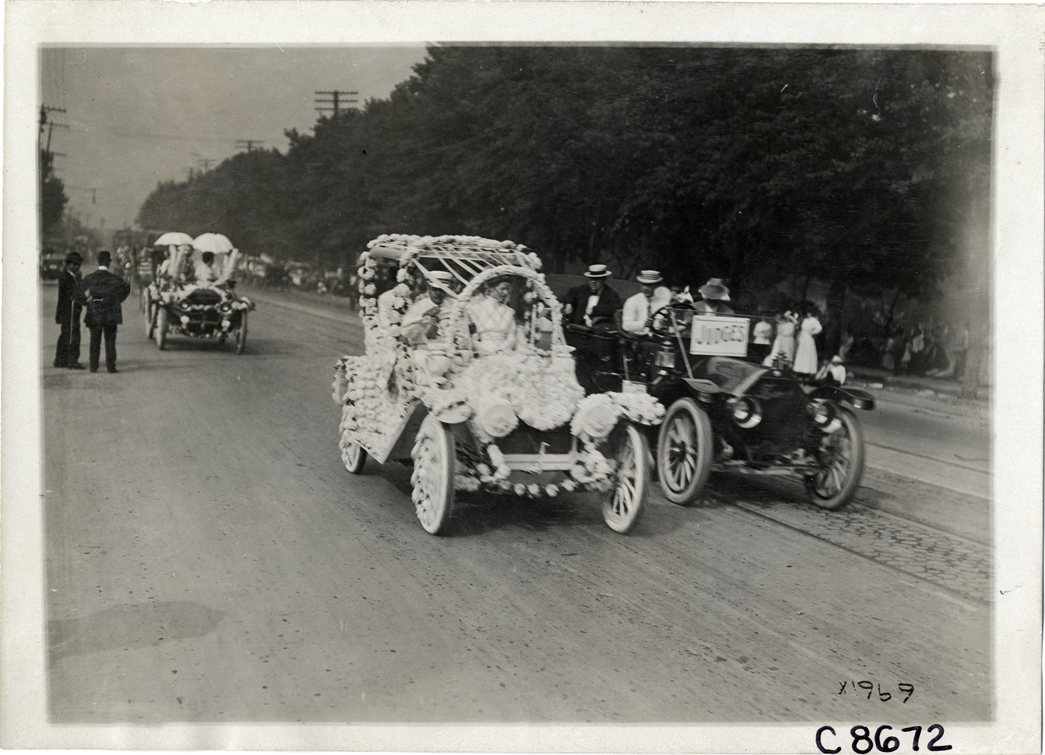 Automobiles in parade, Elks Club convention, Detroit, Michigan