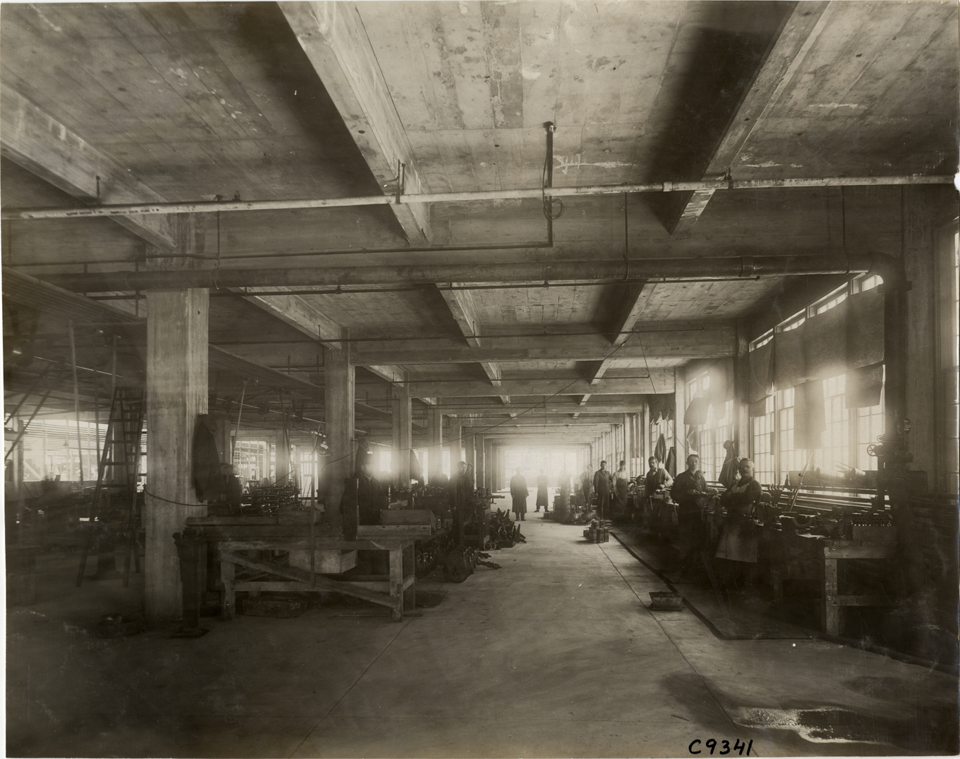 Workers at Rapid Motor Vehicle Company factory