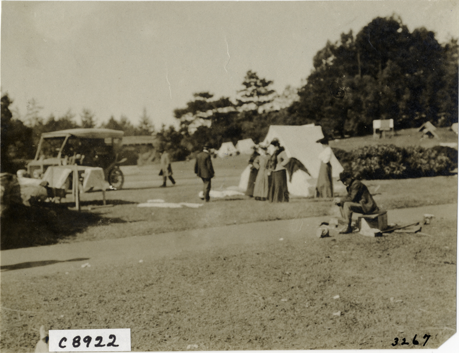 Relief camp in park, 1906 San Francisco earthquake and fire
