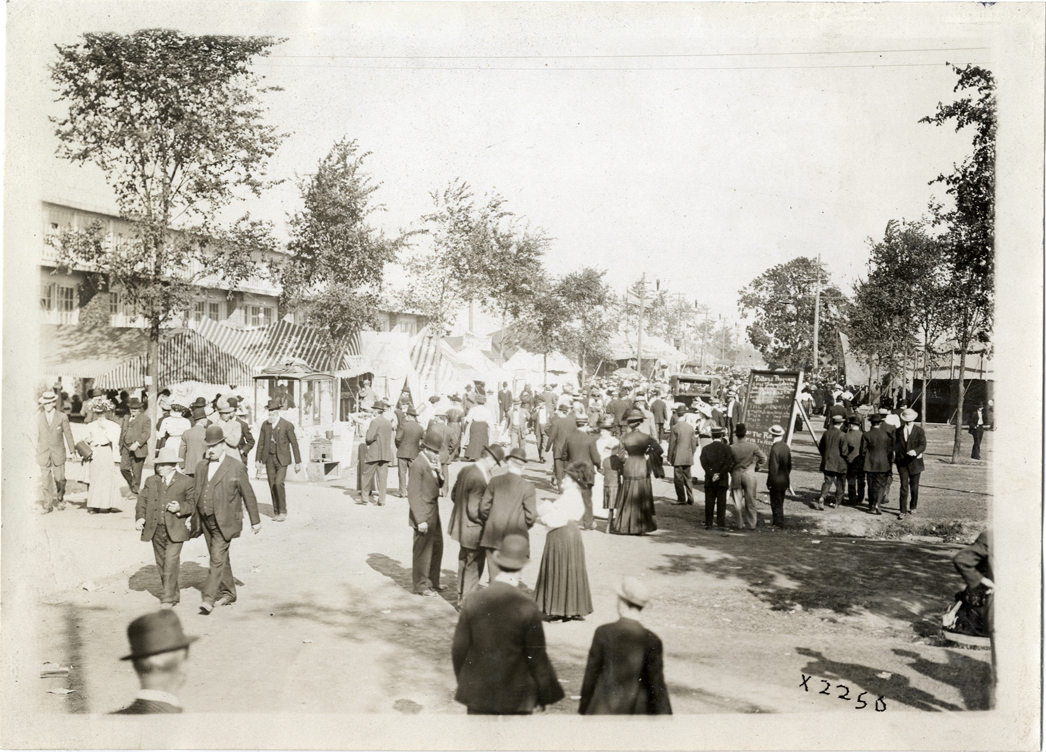 Fairgoers on midway, Michigan State Fair