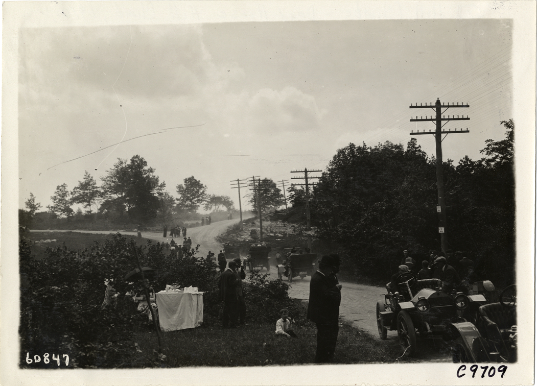 Women having roadside picnic, 1910 Dead Horse Hill Climb