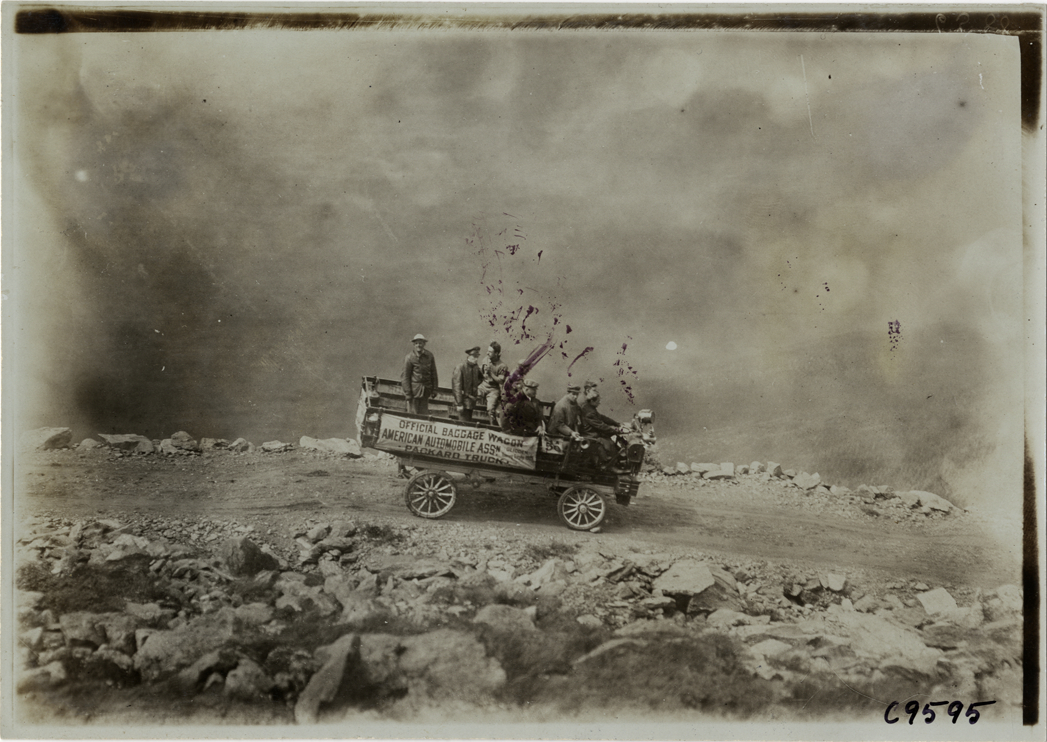 Official Packard baggage wagon, 1905 Climb to the Clouds Hill Climb