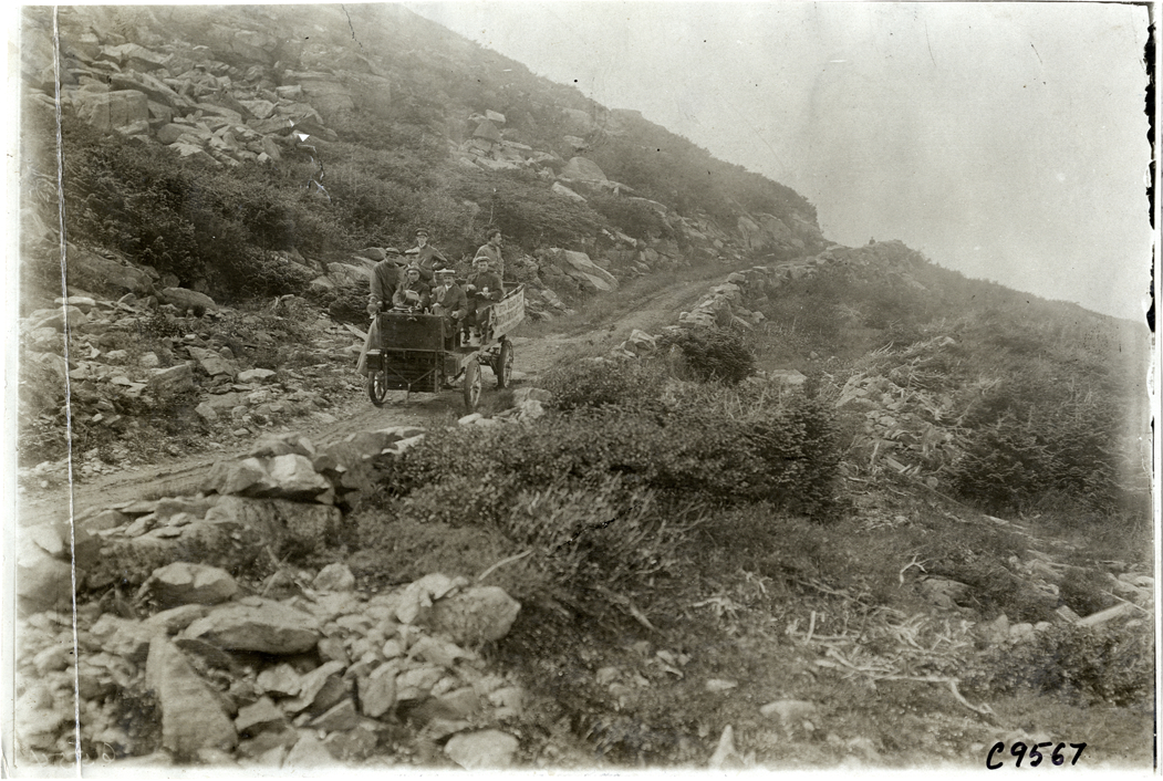 Official Packard baggage wagon, 1905 Climb to the Clouds Hill Climb