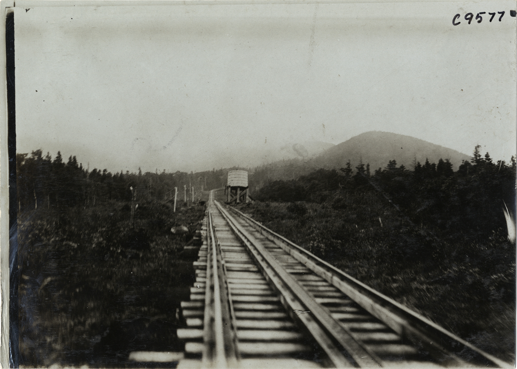Railroad tracks, 1905 Climb to the Clouds Hill Climb