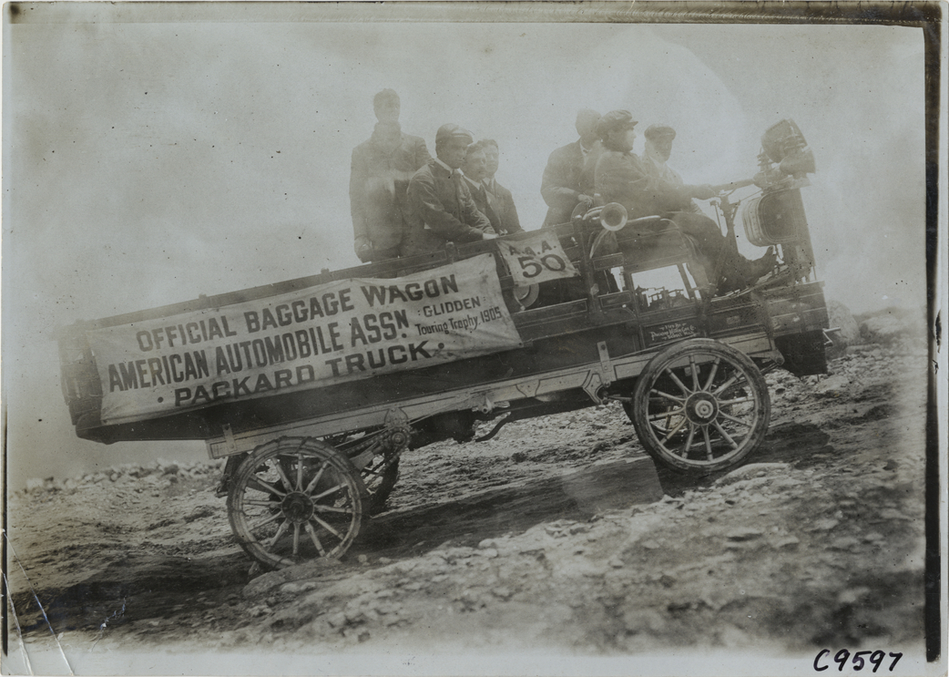 Official Packard baggage wagon, 1905 Climb to the Clouds Hill Climb