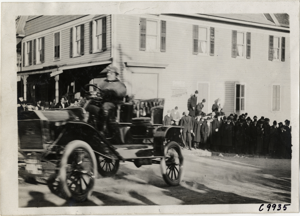 Driver in racecar, 1909 Edgewater-Fort Lee Hill Climb