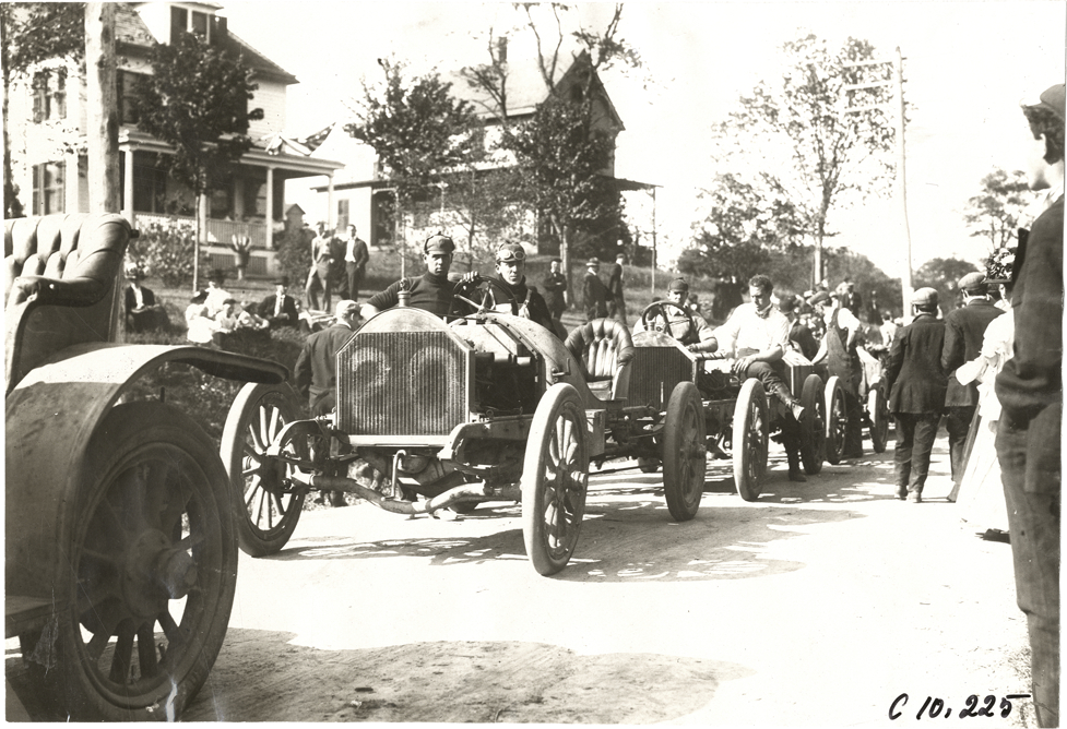 Driver and passenger in Knox racecar, 1909 Shingle Hill Climb