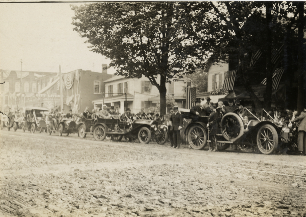 Automobiles lined up for parade, Custer memorial celebration