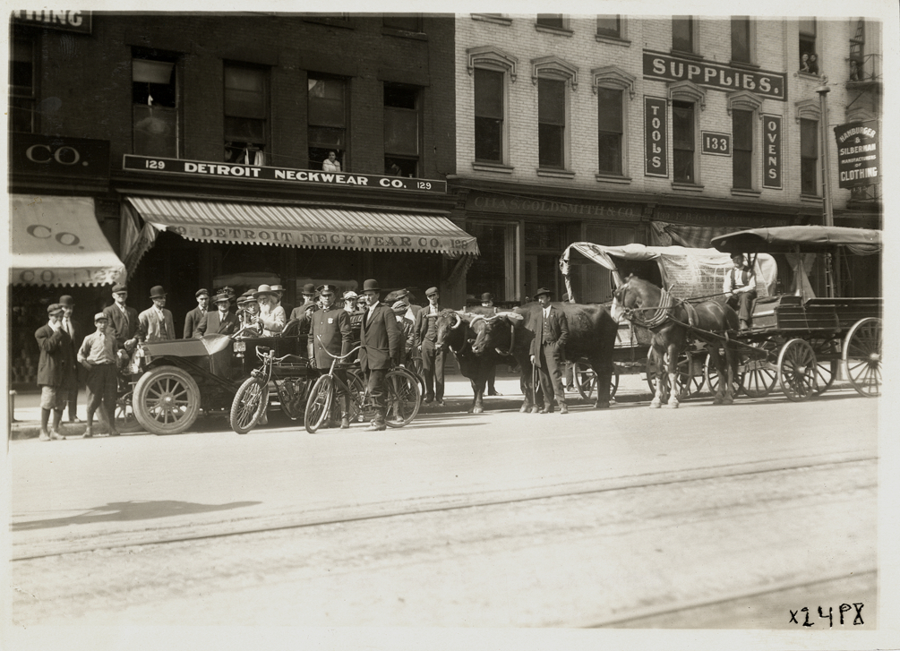 Ezra Meeker in 1911 King automobile