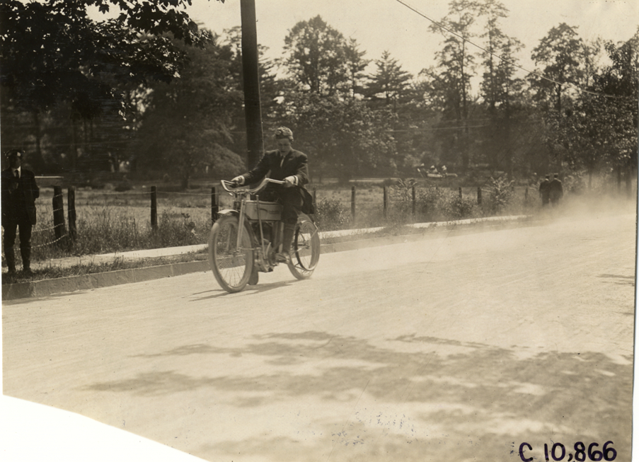 Motorcyclist, 1909 New York Motorcycle Club spring run