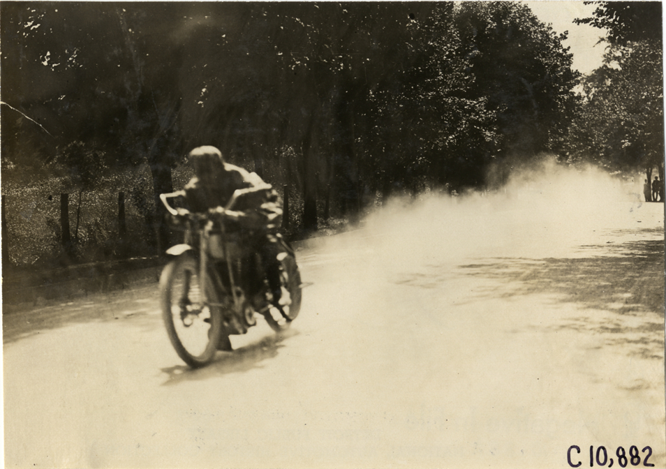 Motorcyclist, 1909 New York Motorcycle Club spring run