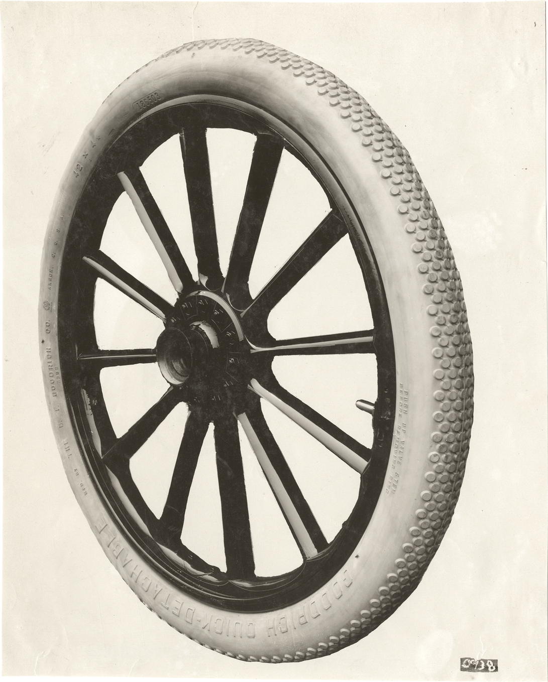 Tire, 1910 Owen automobile