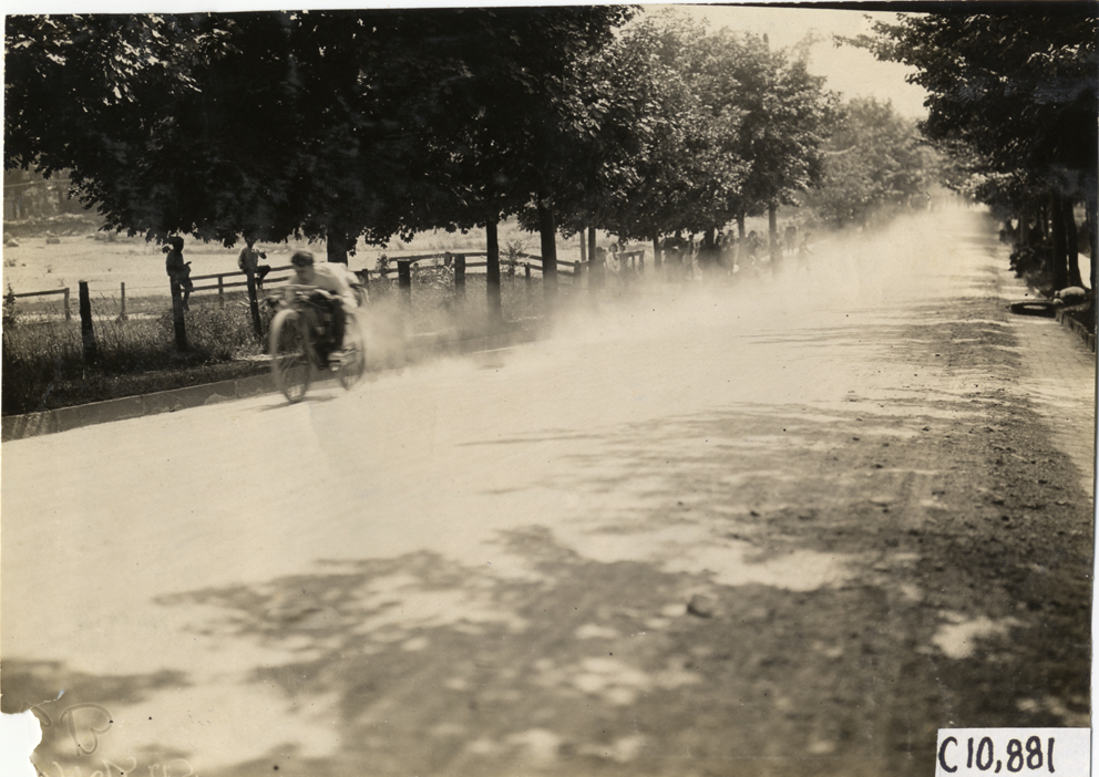 Motorcyclist, 1909 New York Motorcycle Club spring run