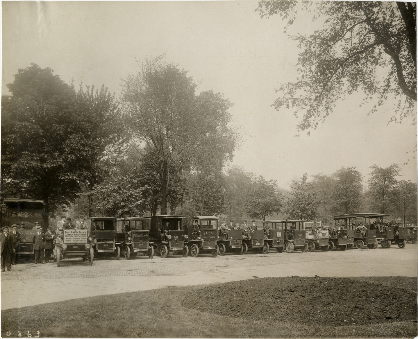 1910 Rapid trucks