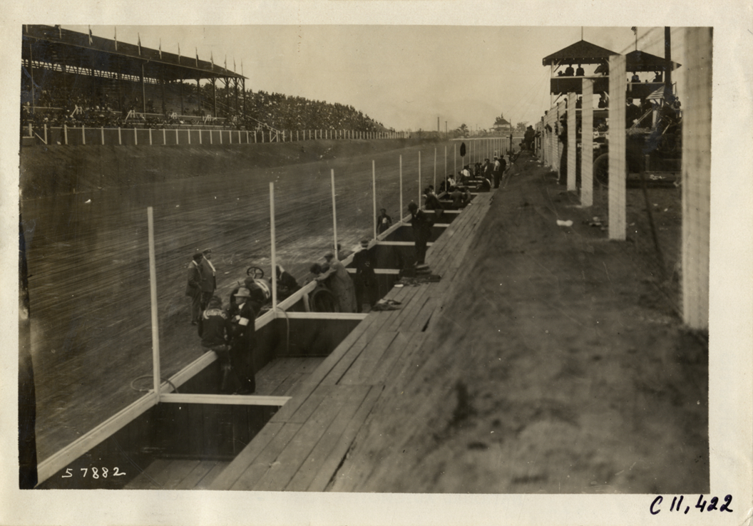 Pit crew working on racecar, Atlanta Speedway