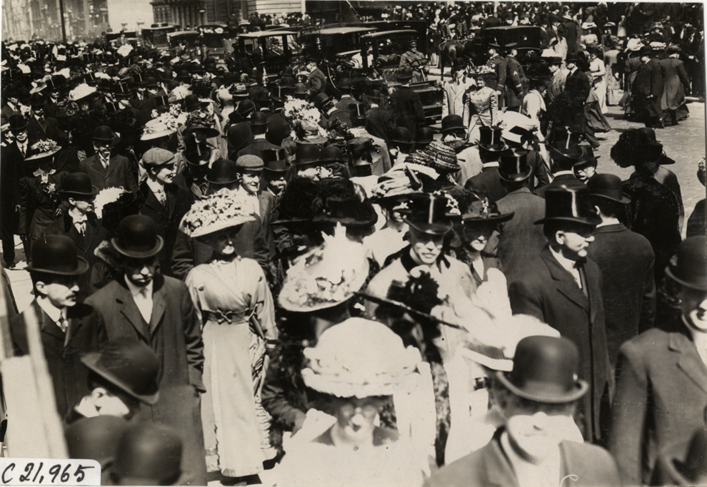 1909 Easter parade on Fifth Avenue, New York