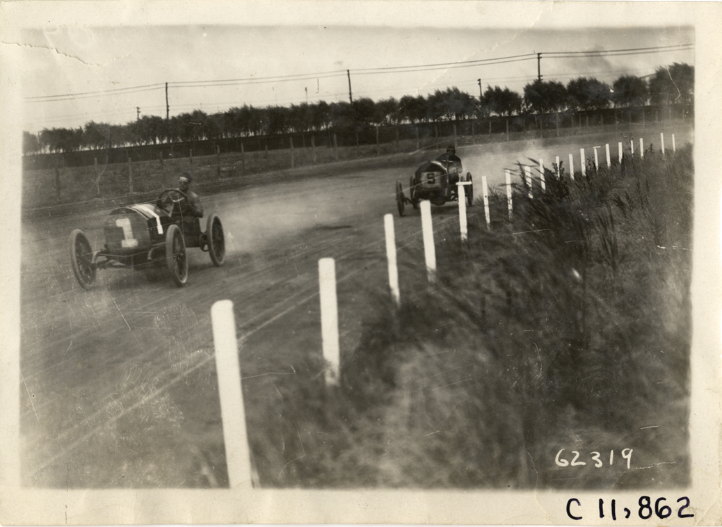 Ralph DePalma and George Robertson in match race, 1910 Brighton Beach races