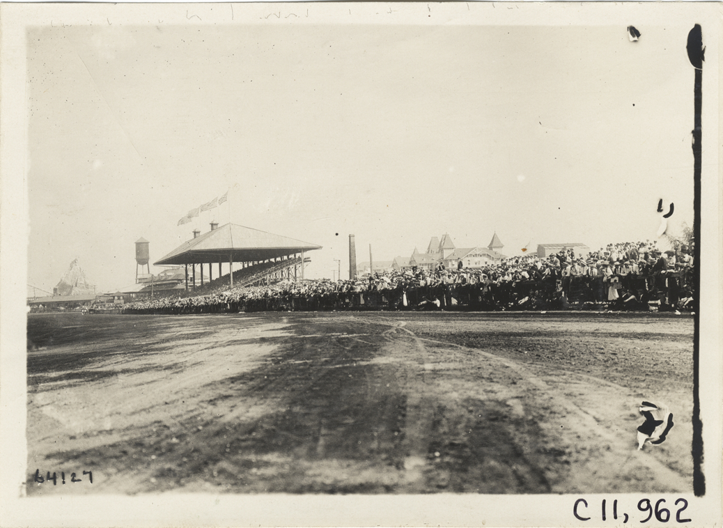 Racetrack, 1910 Brighton Beach races