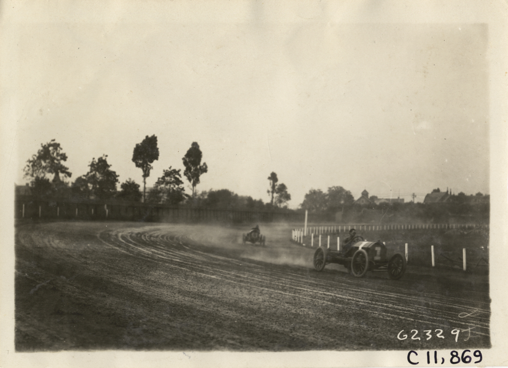 Ralph DePalma and George Robertson in race, 1910 Brighton Beach races