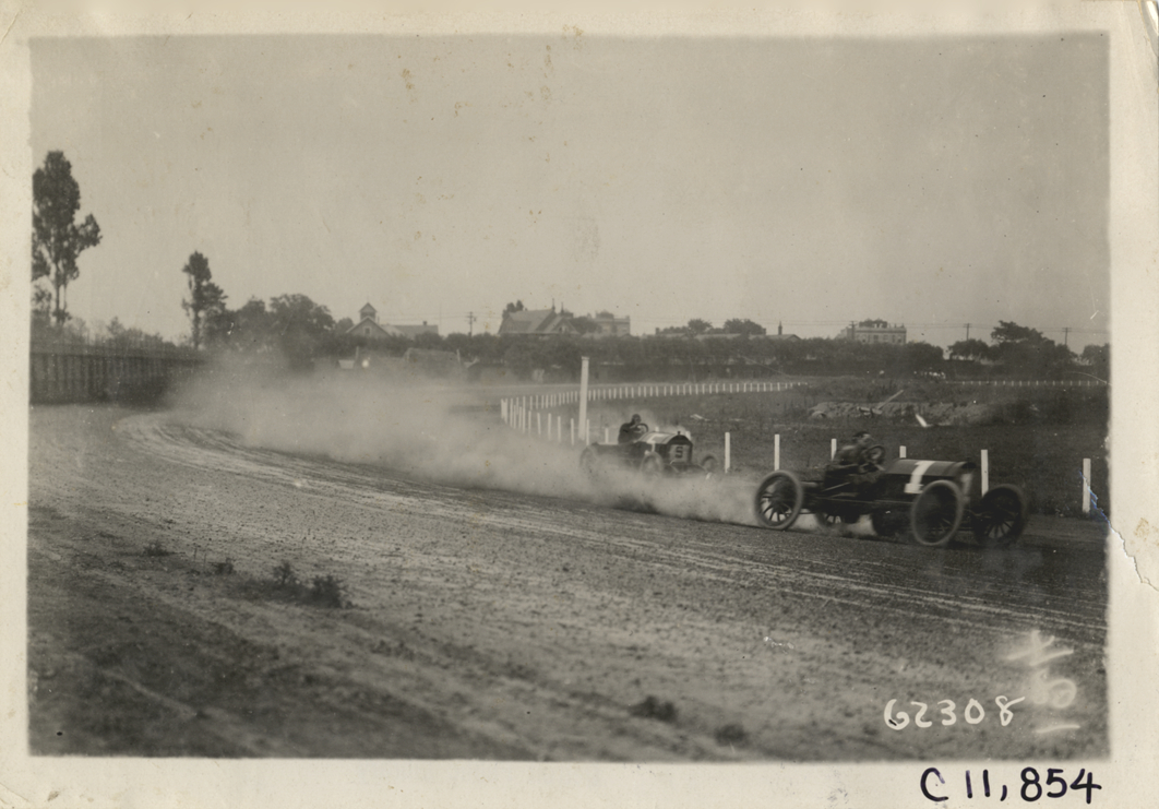 Ralph DePalma and George Robertson in match race, 1910 Brighton Beach races