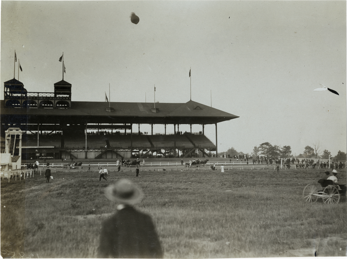 Grandstand, 1906 Empire City races