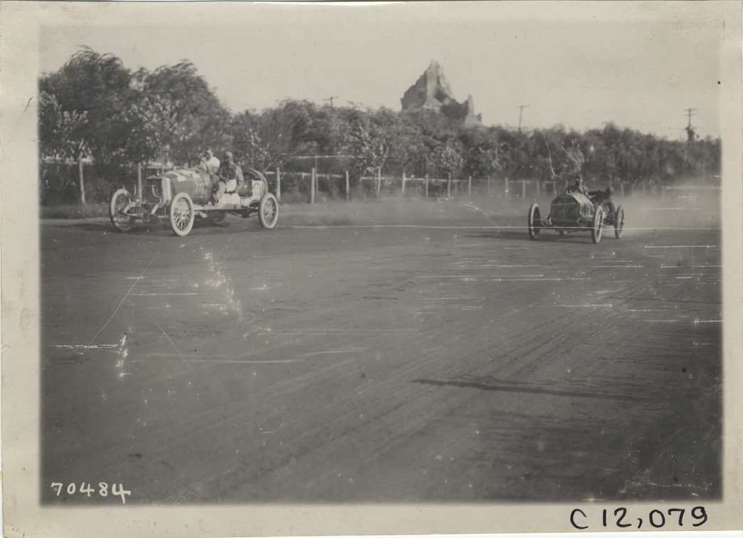 Automobile race, 1911 Brighton Beach races