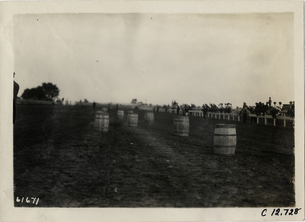 Obstacle course, 1910 Empire City races