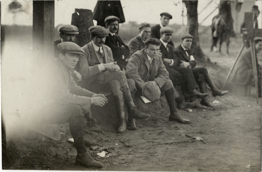 Spectators, 1908 Grand Prize races
