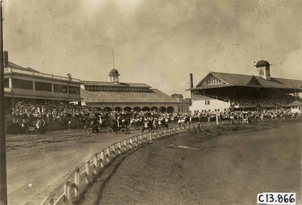 Electric cars in obstacle race, 1909 Kansas City auto races