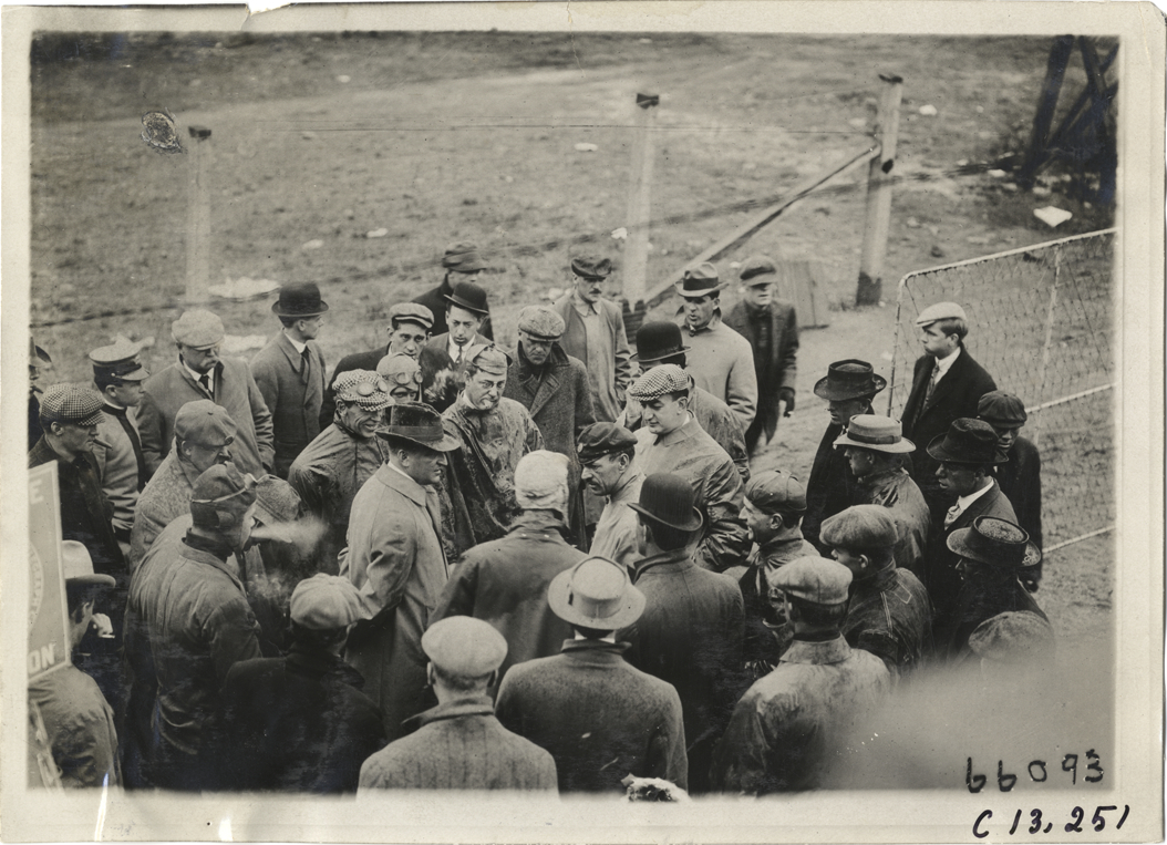 Officials and drivers, 1910 Grand Prize races