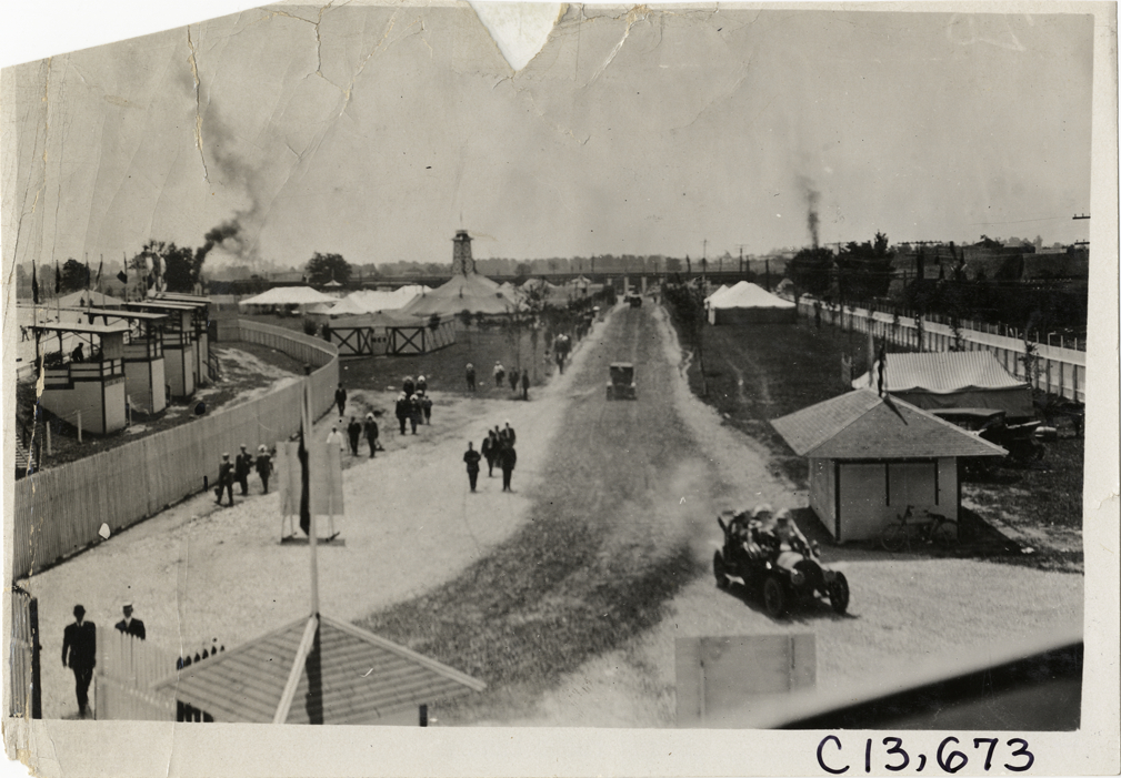 View of grounds, 1909 Indianapolis races