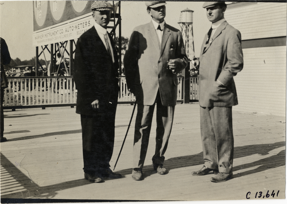 Three men, 1909 Indianapolis races